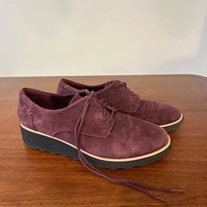 Clark’s Women’s Plum Suede Platform Oxfords